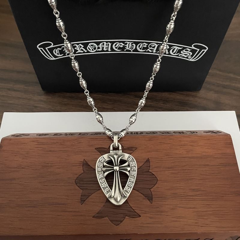 Ch**me He**ts necklaces